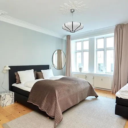 Large Modern By Meat Packing District In