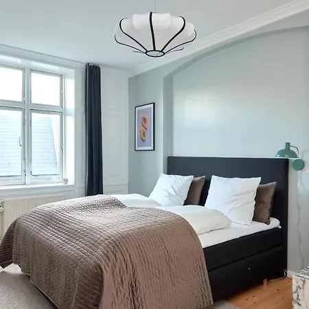 Large Modern By Meat Packing District In *