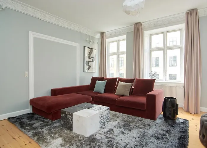 Large Modern By Meat Packing District In