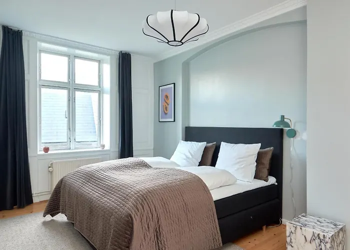 Large Modern By Meat Packing District In *